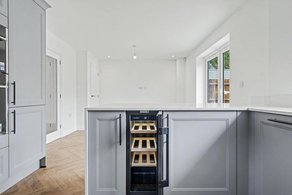 House in Stevenage - More