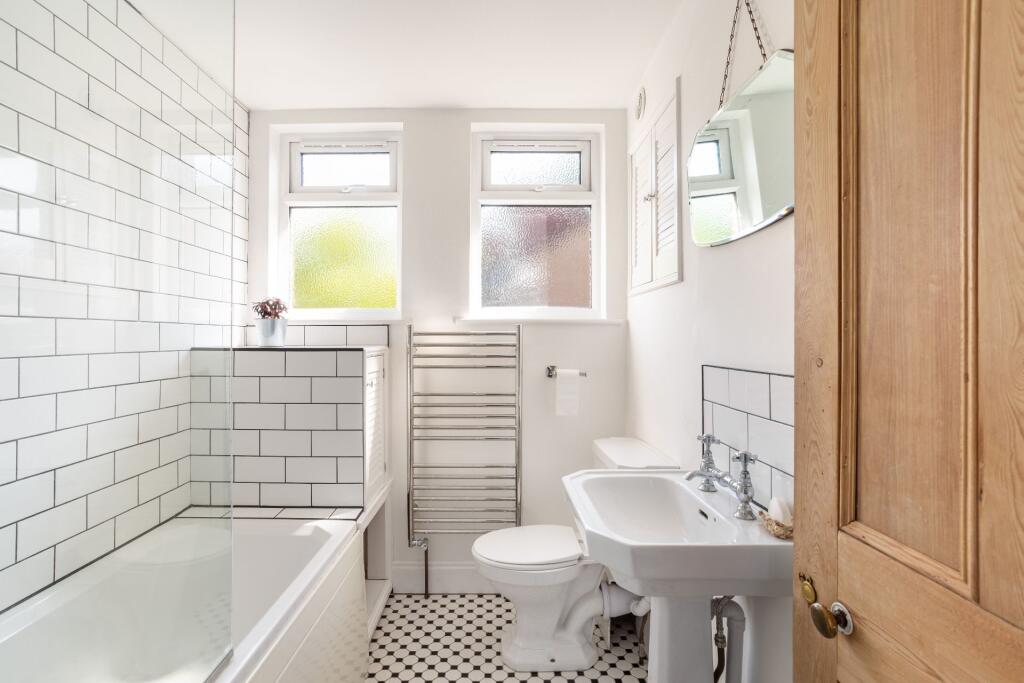 Apartment in Brighton, Withdean - View 4