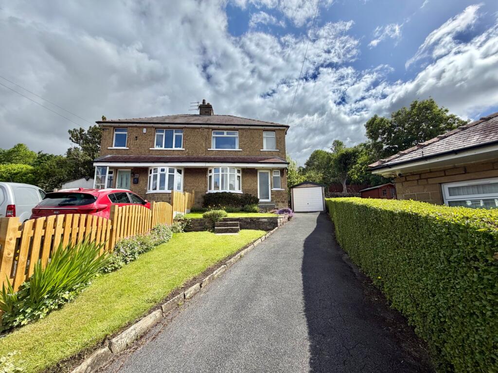 Main image of property: Mount Pleasant, Sandbeds, Keighley, BD20