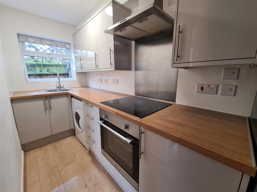 Main image of property: 223B Chesterton Road, Cambridge