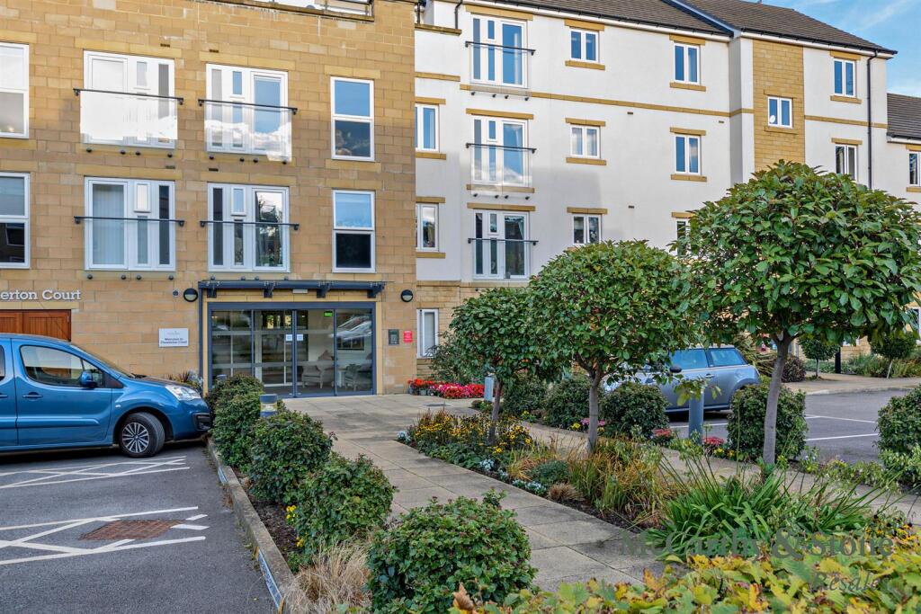 2-bed flat on Railway Road, Ilkley, £365,000