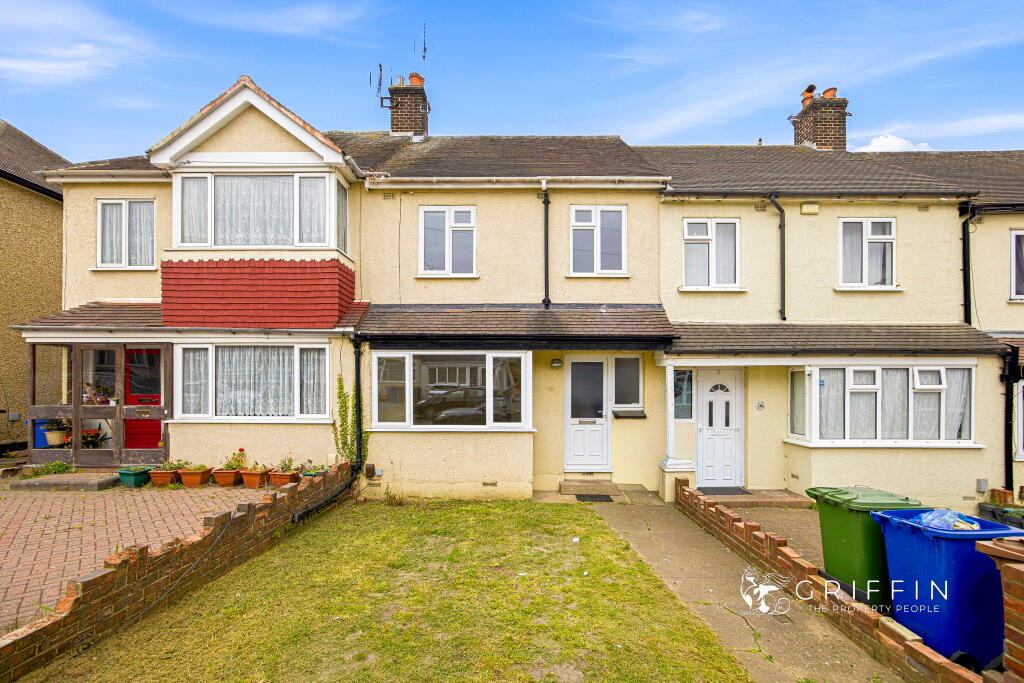 Moore Avenue, South Stifford, Grays, RM20, Grays