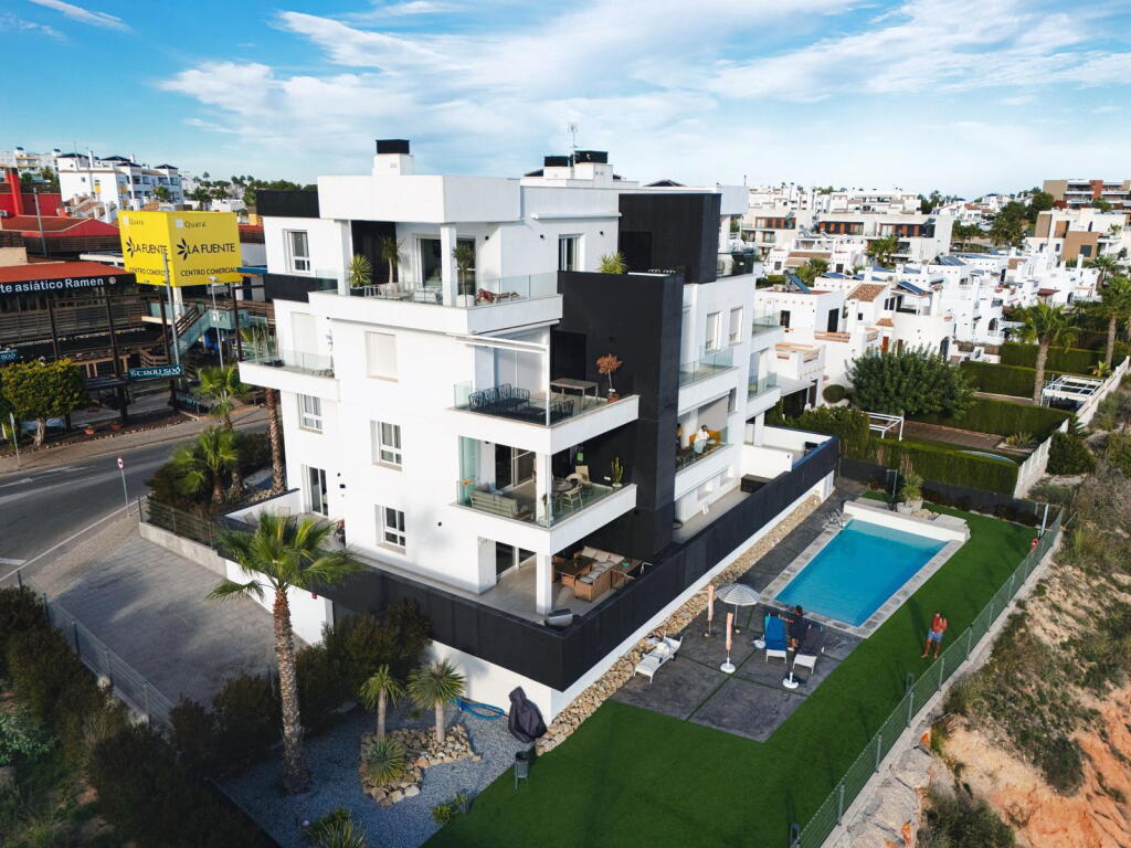 Main image of property: Valencia, Alicante