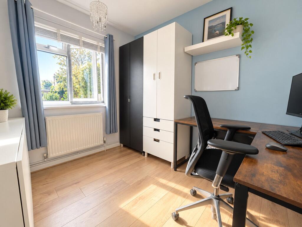 Apartment in Twickenham - View 5