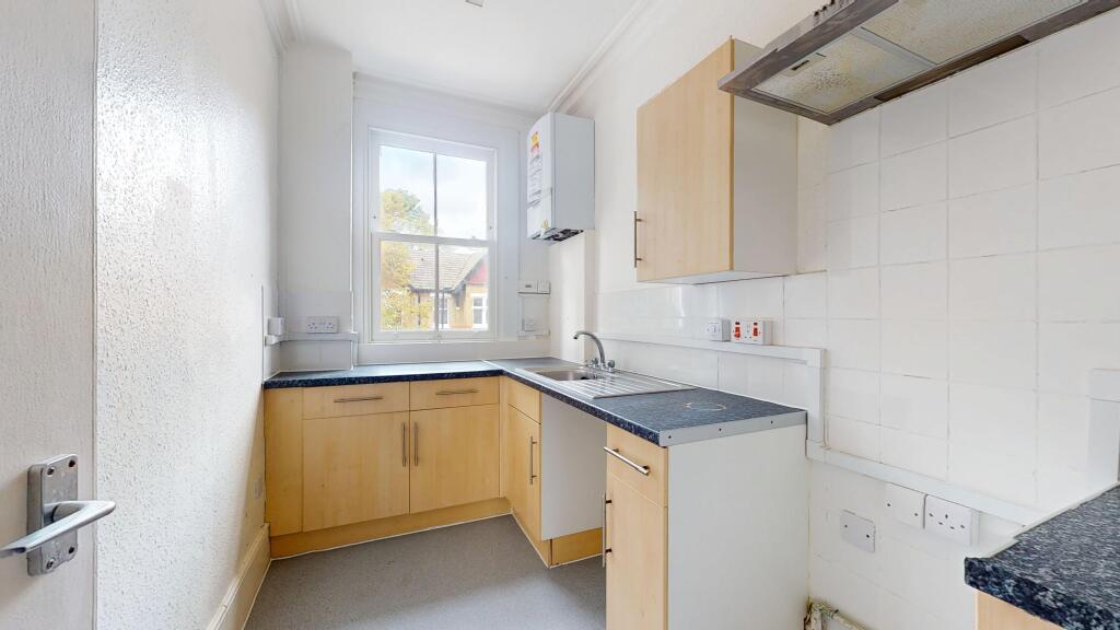 Apartment in London - View 5