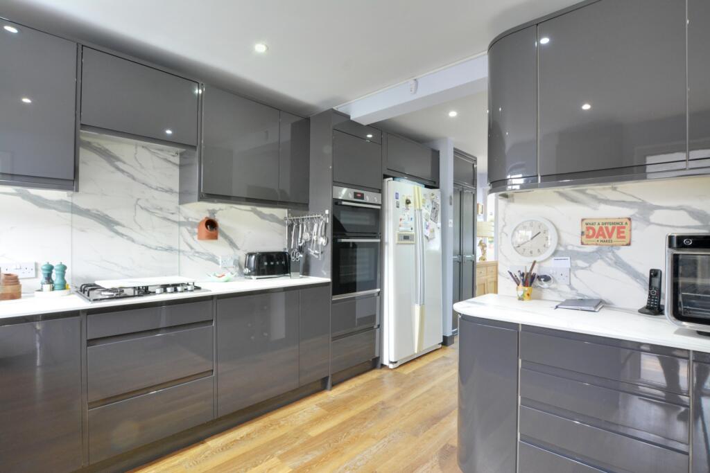 House in Redhill - View 2