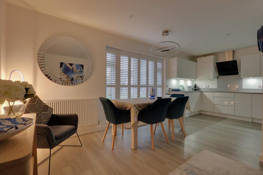 Kennett Way, Emsworth photo 4