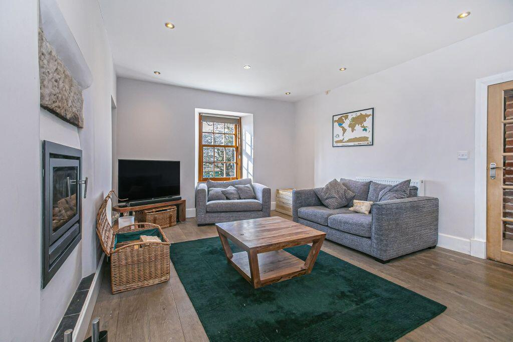 3 Hilton Cottages, Hilton Road, Limekilns, KY11 3HA photo 2