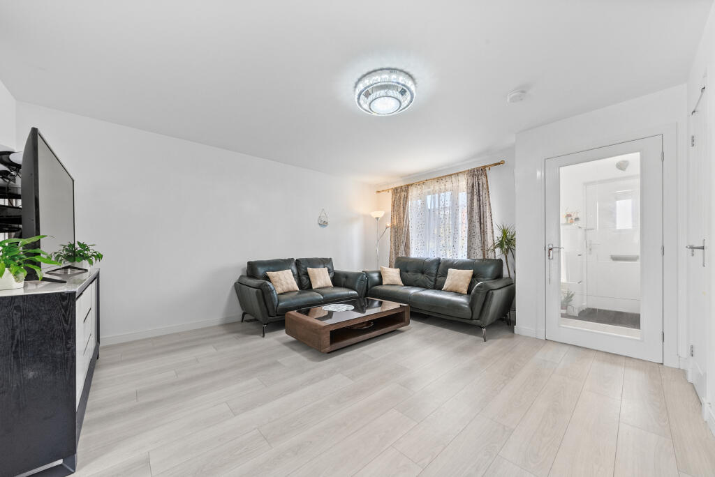 House in Paisley - View 4