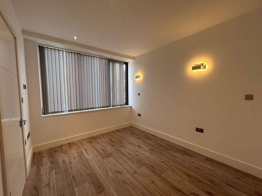 Apartment in Reading, Greenham - View 5