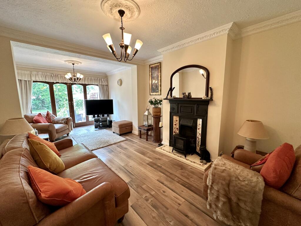 House in Wolverhampton, West Midlands - View 4