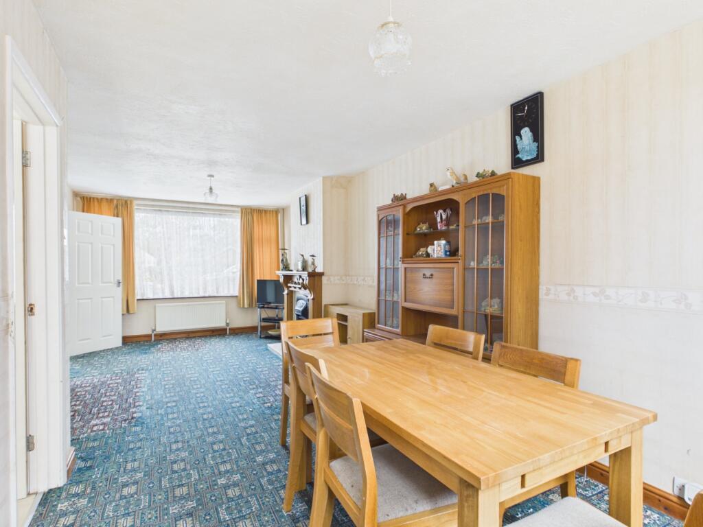 House in Stratford-on-Avon, Long Itchington CP - More