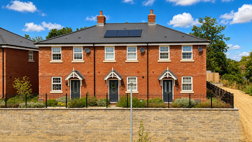 Main image of property: Dunnock Close, Knebworth