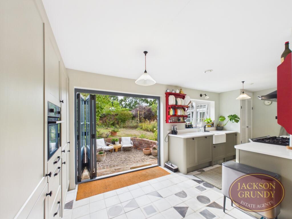 House in Northampton - View 5