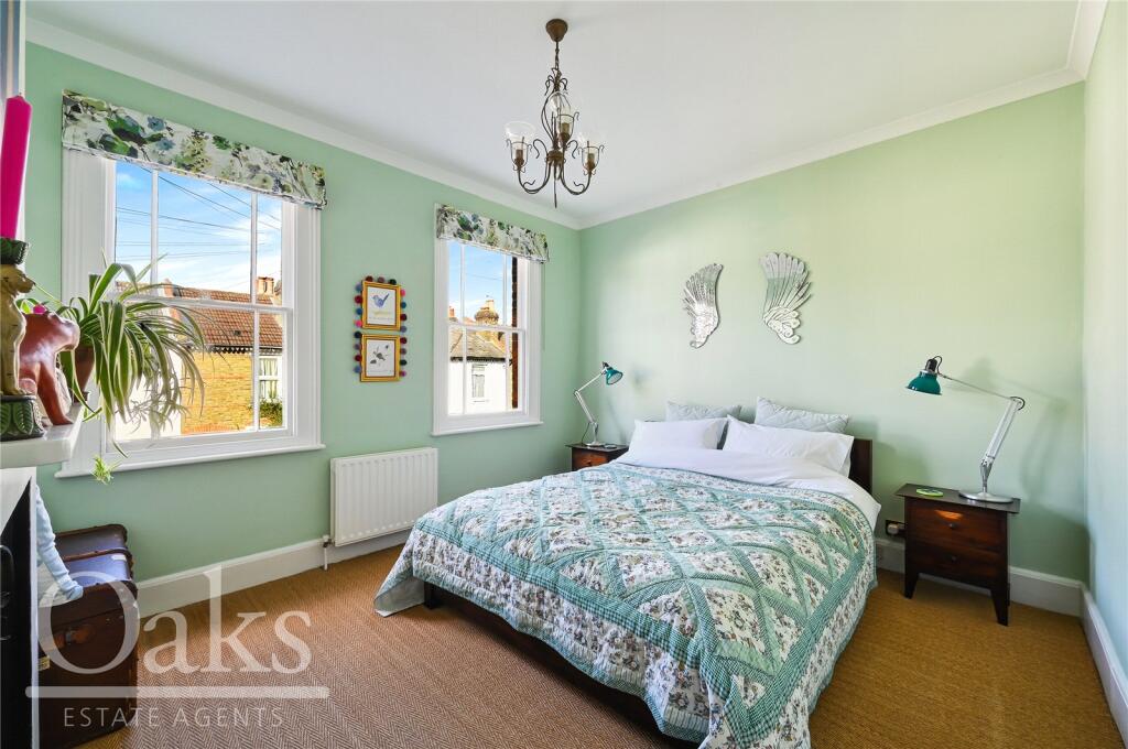 House in London, London Borough of Croydon - More