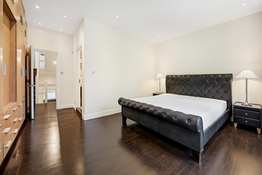 3 bedroom maisonette for rent