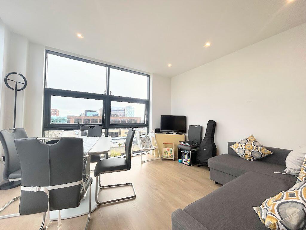Apartment in Milton Keynes, Central Milton Keynes - View 2