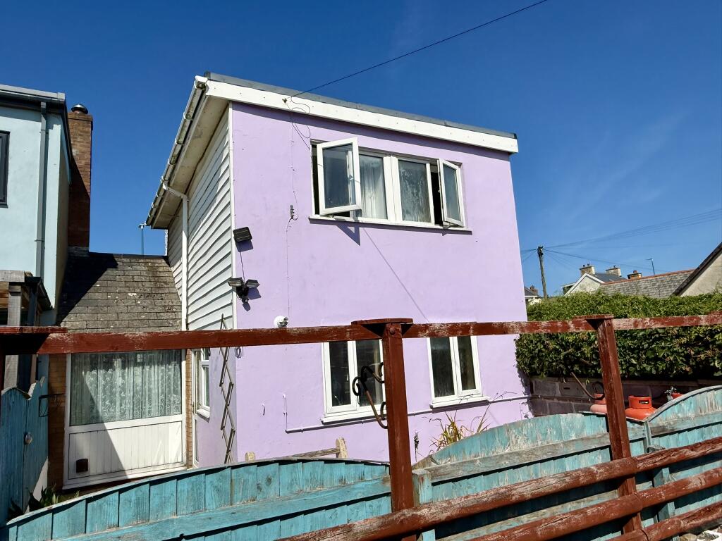 Main image of property: Glanrhyd Cottage, High Street, Borth, Ceredigion