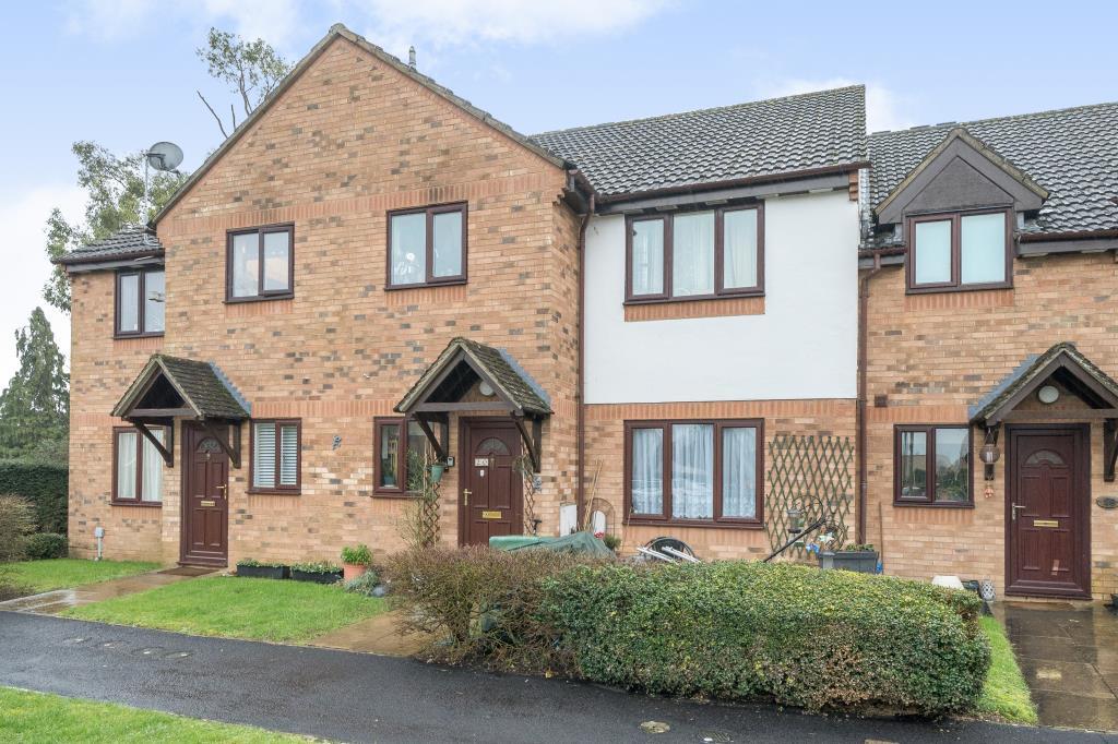 Main image of property: The Larches, Carterton, OX18