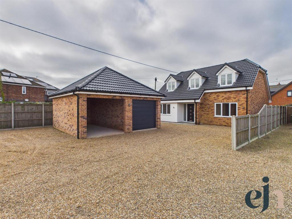 Main image of property: Woodbastwick Road, Blofield