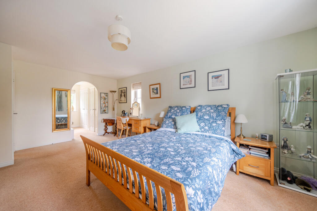 House in Waverley, Camelsdale, Haslemere - View 4