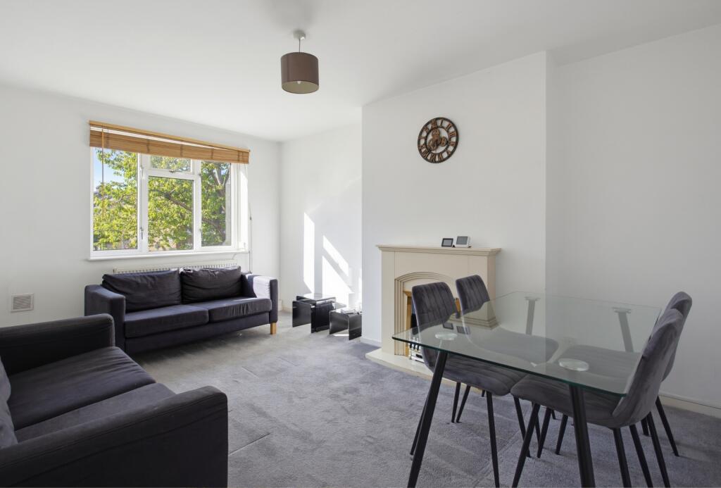 Apartment in London - View 4