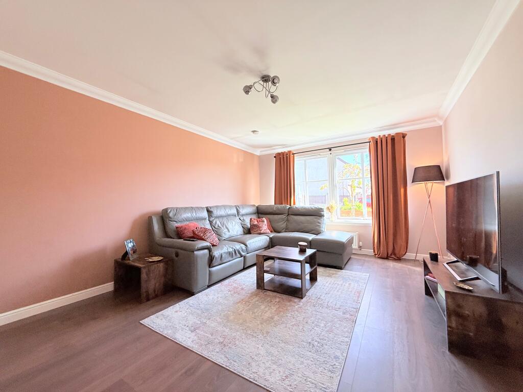 19 Cauldhame Street, New Carron, Falkirk, FK2 7GP photo 3