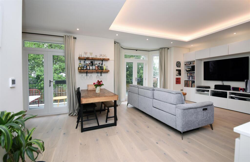 Main image of property: Oak Hill Road, Surbiton