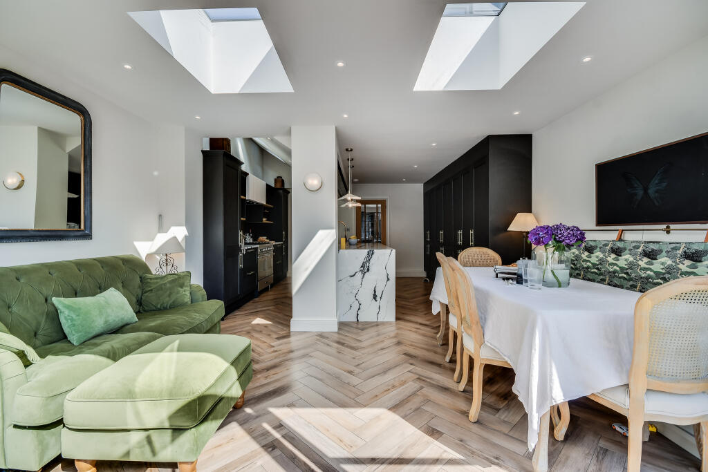 House in Epping Forest, Ongar - View 4