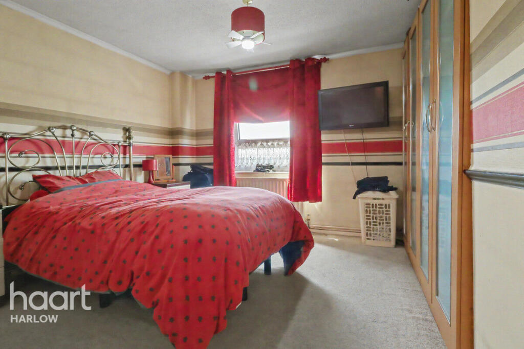 Apartment in Harlow, Passmores - View 5