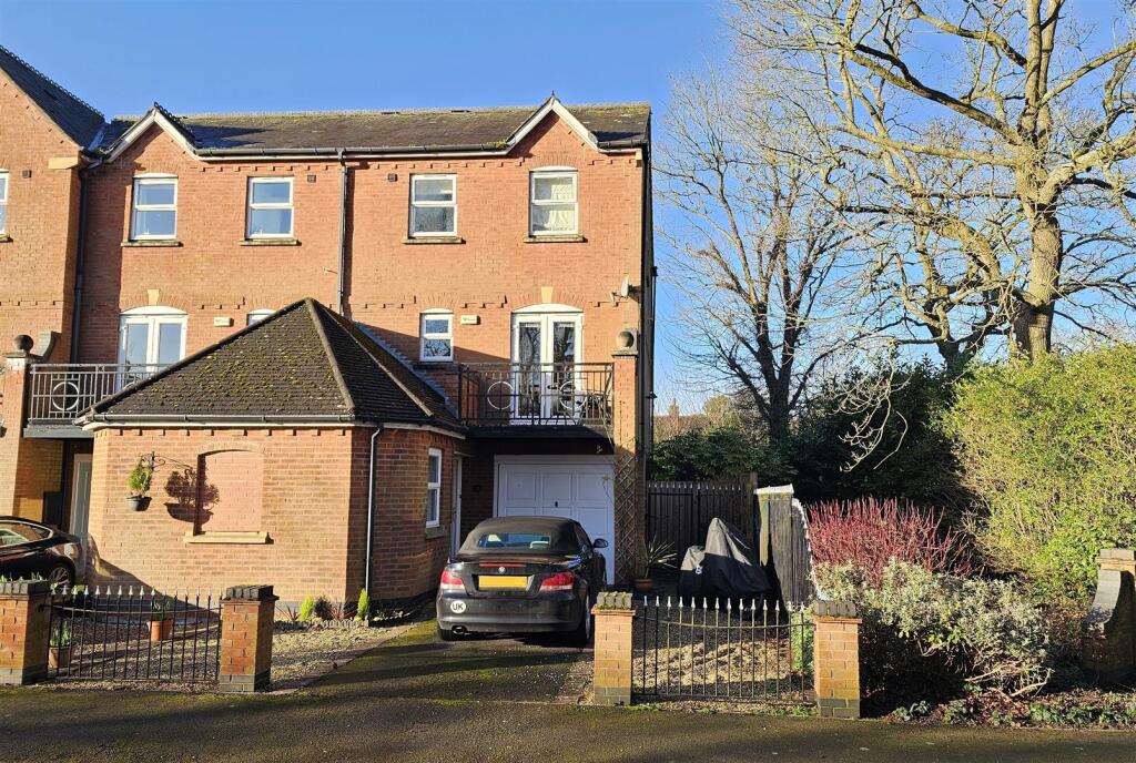 Main image of property: Shaftesbury Avenue, Radcliffe-On-Trent