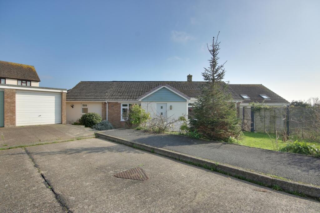 Main image of property: 19 Southlea, Braunton