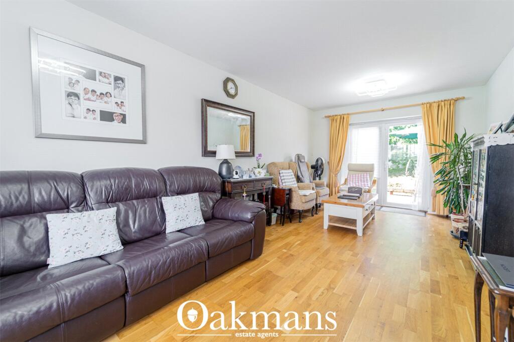 House in Birmingham, West Midlands - More