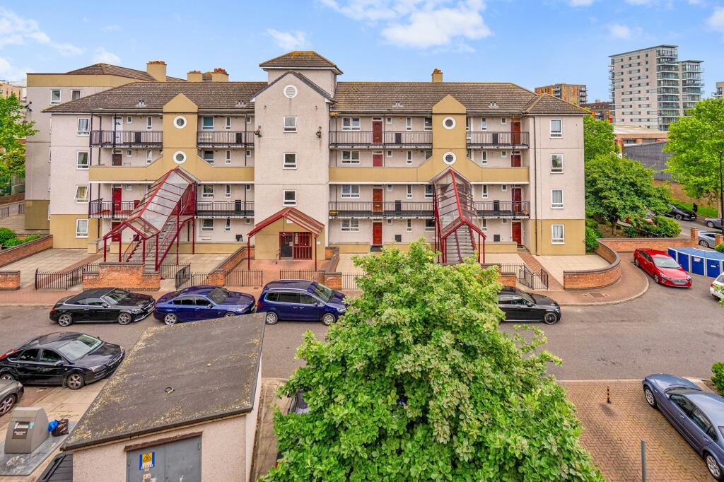 Main image of property: Thomas Road, Limehouse, E14