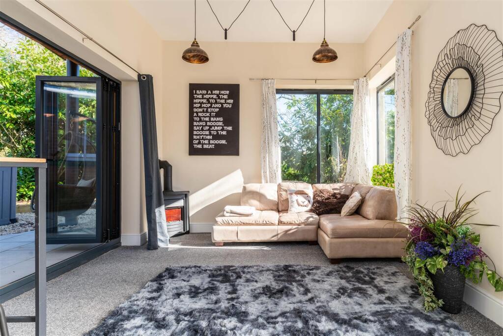 House in Derby - View 5