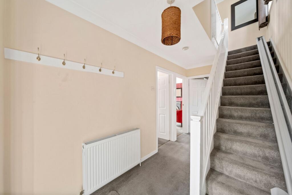 House in Warrington, Rixton-with-Glazebrook - More