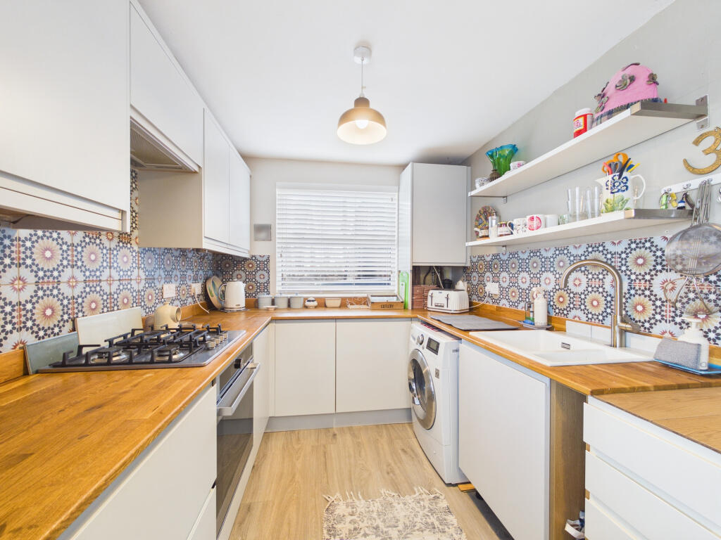 26 Queen Street, Coupar Angus, Perthshire, PH13 photo 4
