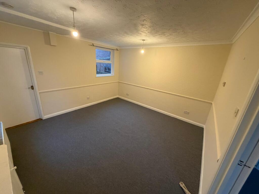Main image of property: Tennyson Road, LUTON