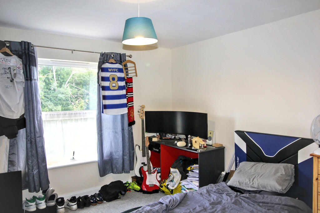 House in Swindon, Chiseldon - More