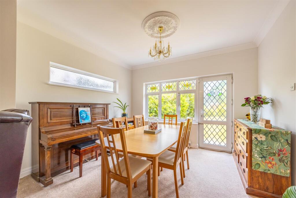 House in Southend-on-Sea, Westcliff-on-Sea - View 3