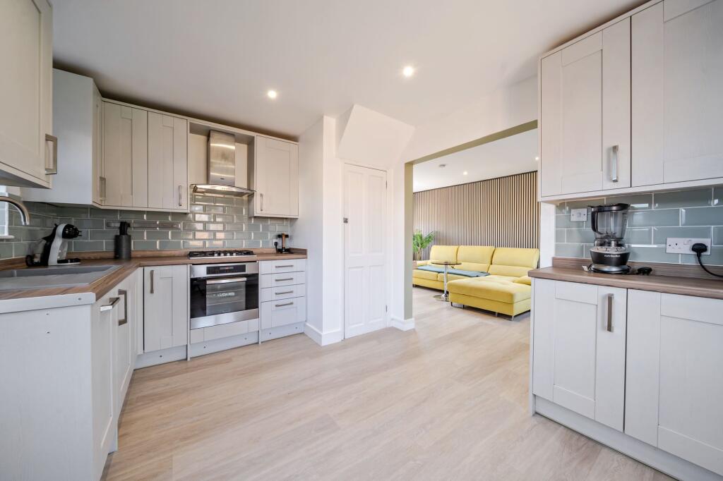 House in Strood, Salters Cross - View 2