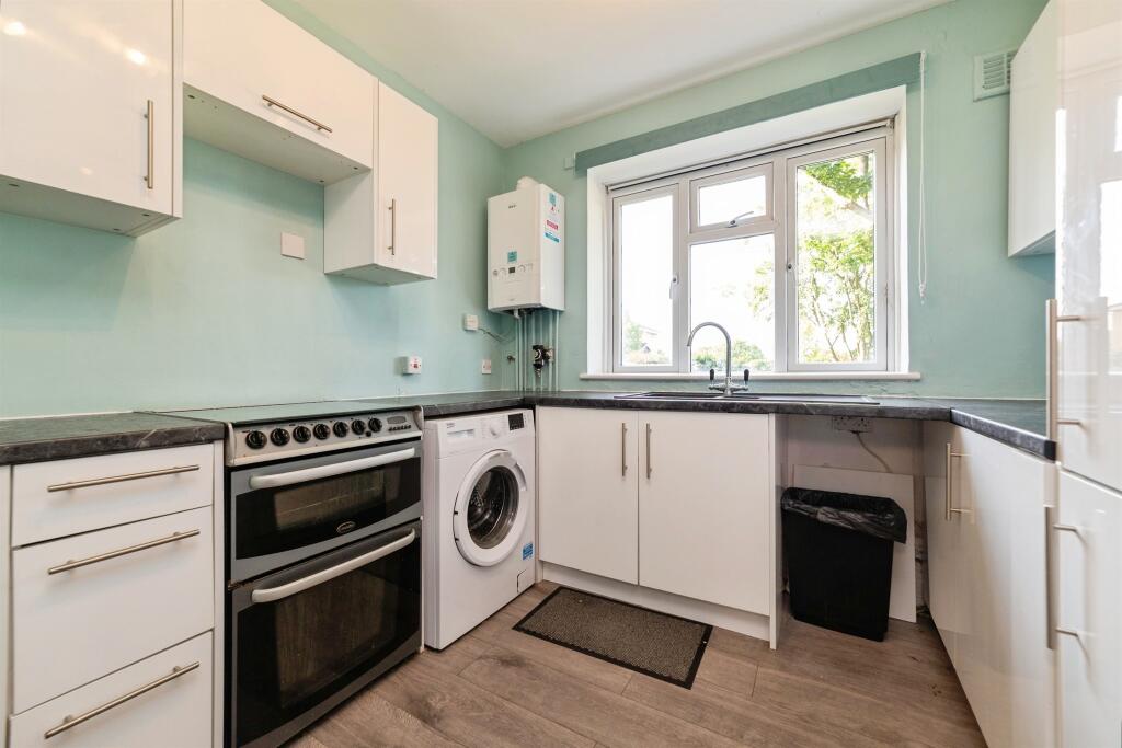 Apartment in Hertford, Sele Farm - View 6