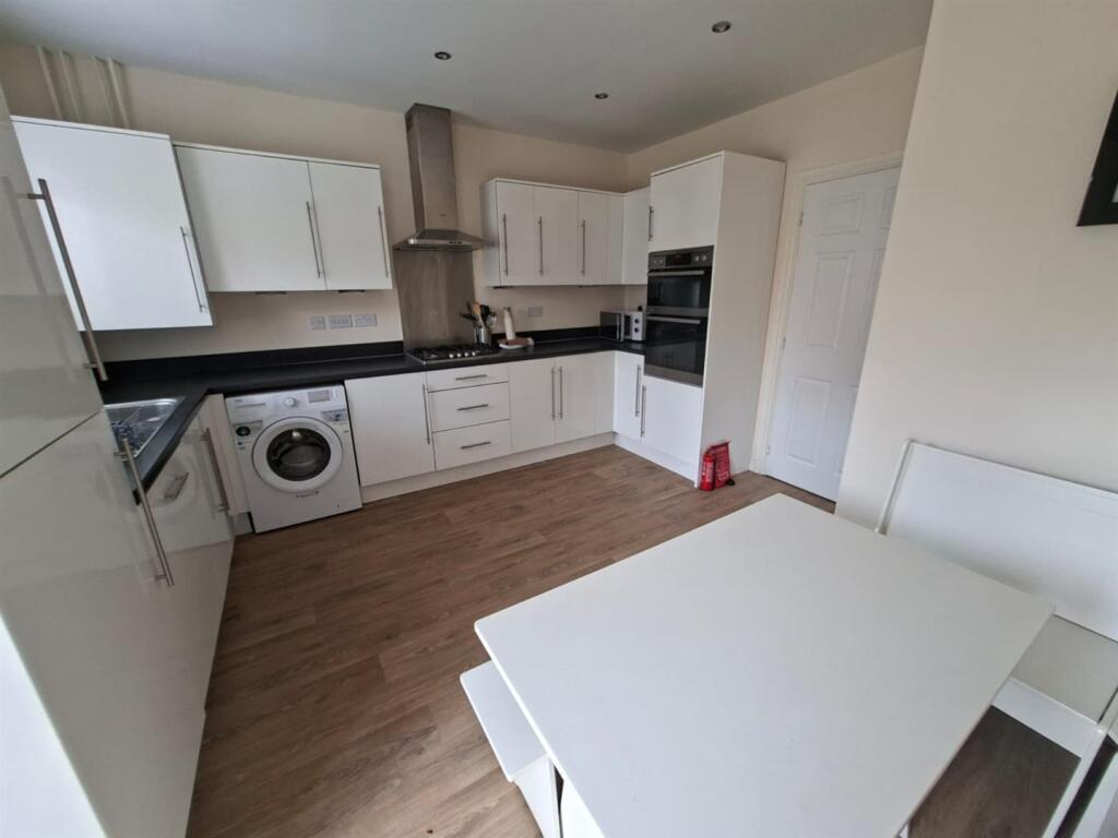 House in Duston, Marina Park, Upton - View 3