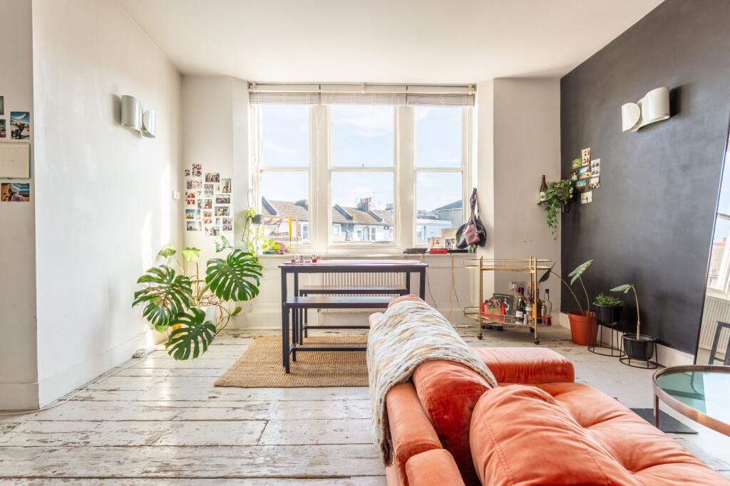 Apartment in Brighton - More