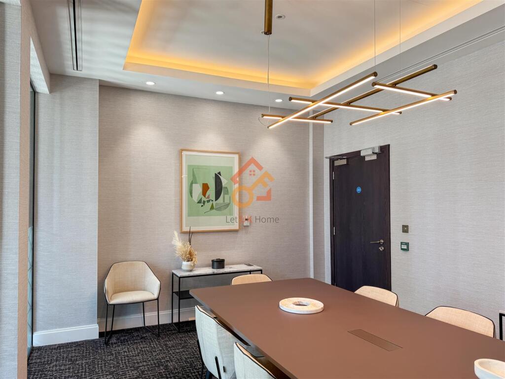 Main image of property: Phoenix Court, 7 Gasholder Place, London SE11