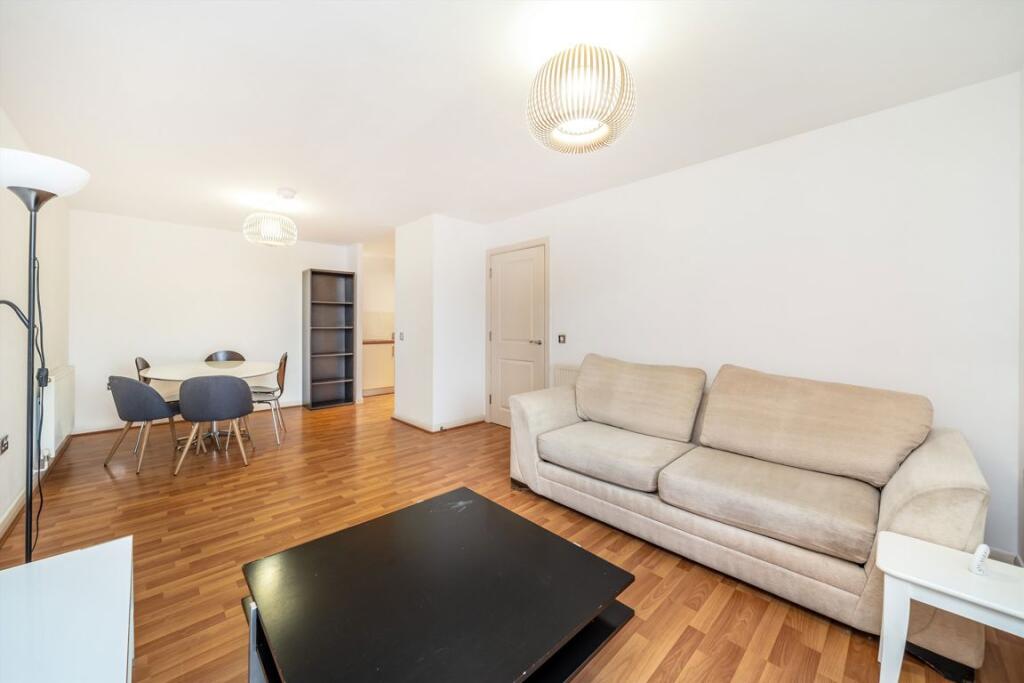Apartment in London - View 3