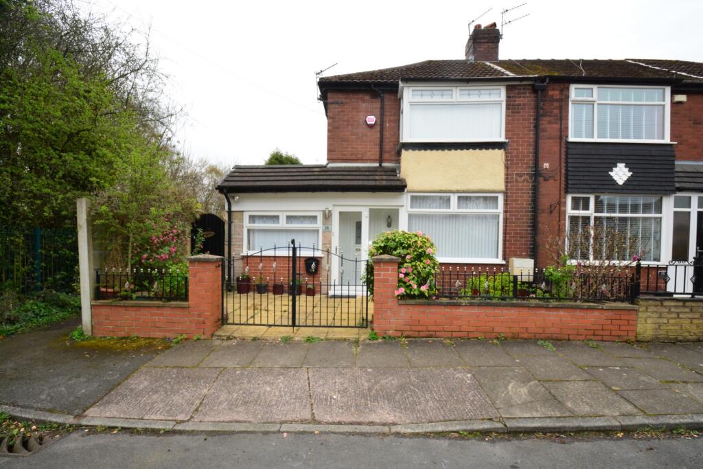 Main image of property: Bower Terrace, Droylsden, M43
