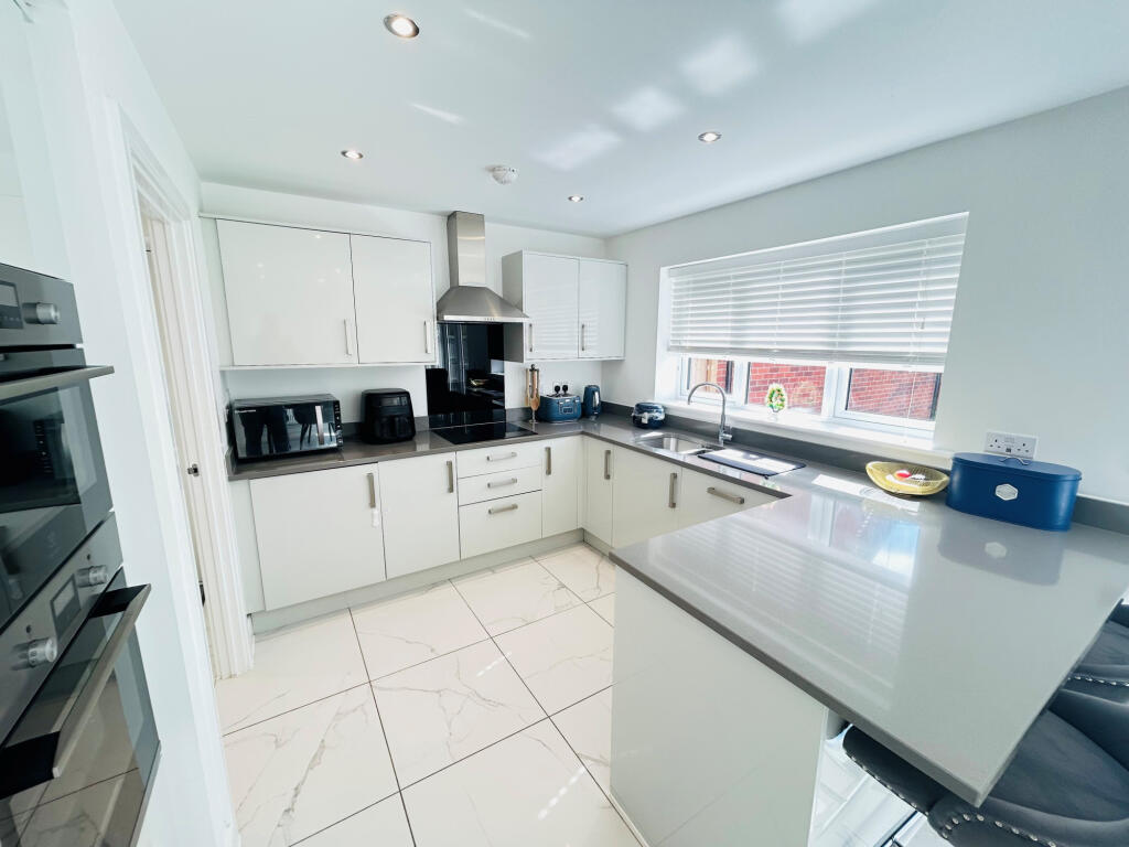 House in Preston - More
