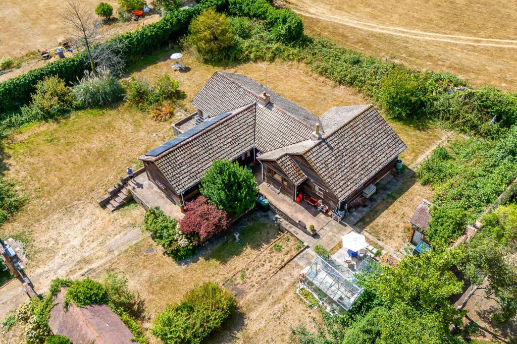 House in Tonbridge and Malling, Ivy Hatch, Ightham - View 4