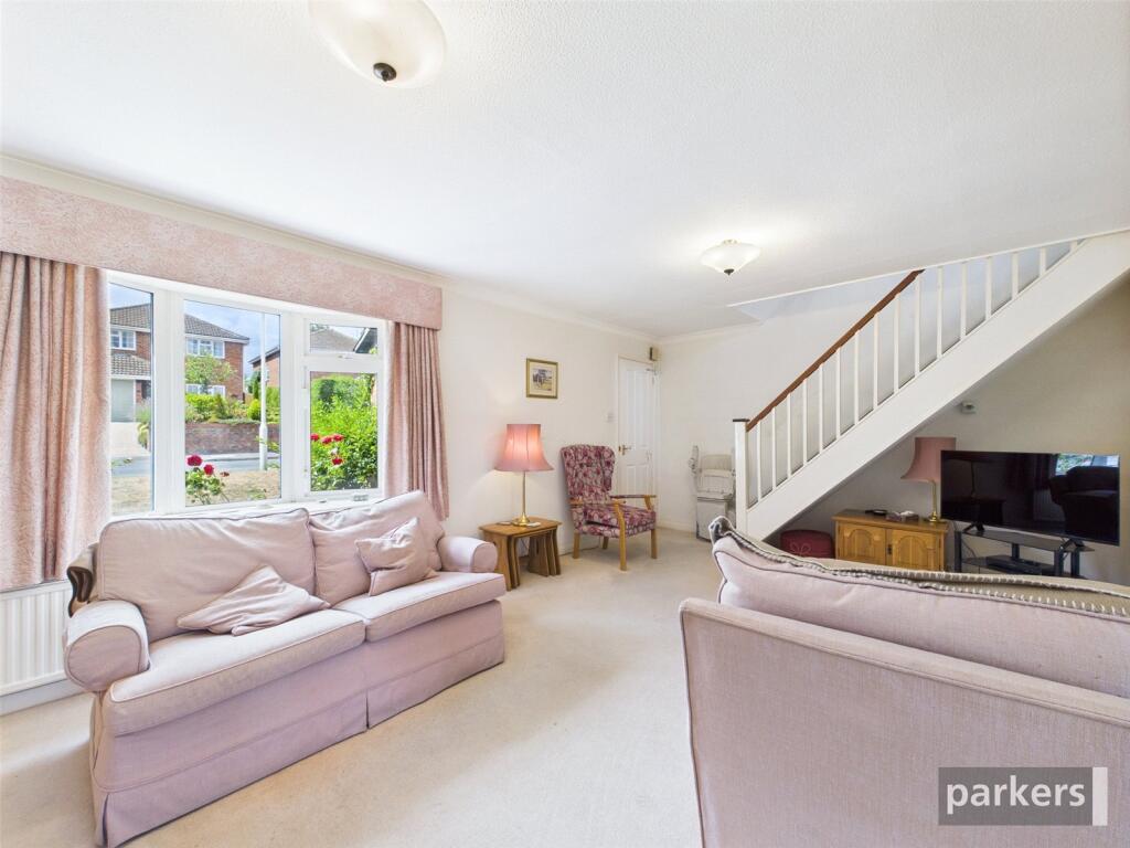 Bingley Grove, Woodley, Reading, Berkshire, RG5 photo 3